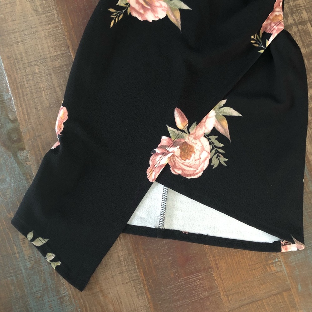Black w/floral faux wrap dress NWT - Picture 10 of 10